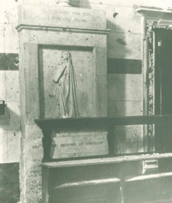 San Miniato, Duomo. Fotografia di Cesare Barzacchi realizzata nei giorni immediatamente seguenti i fatti del Duomo