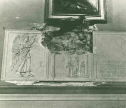 San Miniato, Duomo. Fotografia di Cesare Barzacchi realizzata nei giorni immediatamente seguenti i fatti del Duomo
